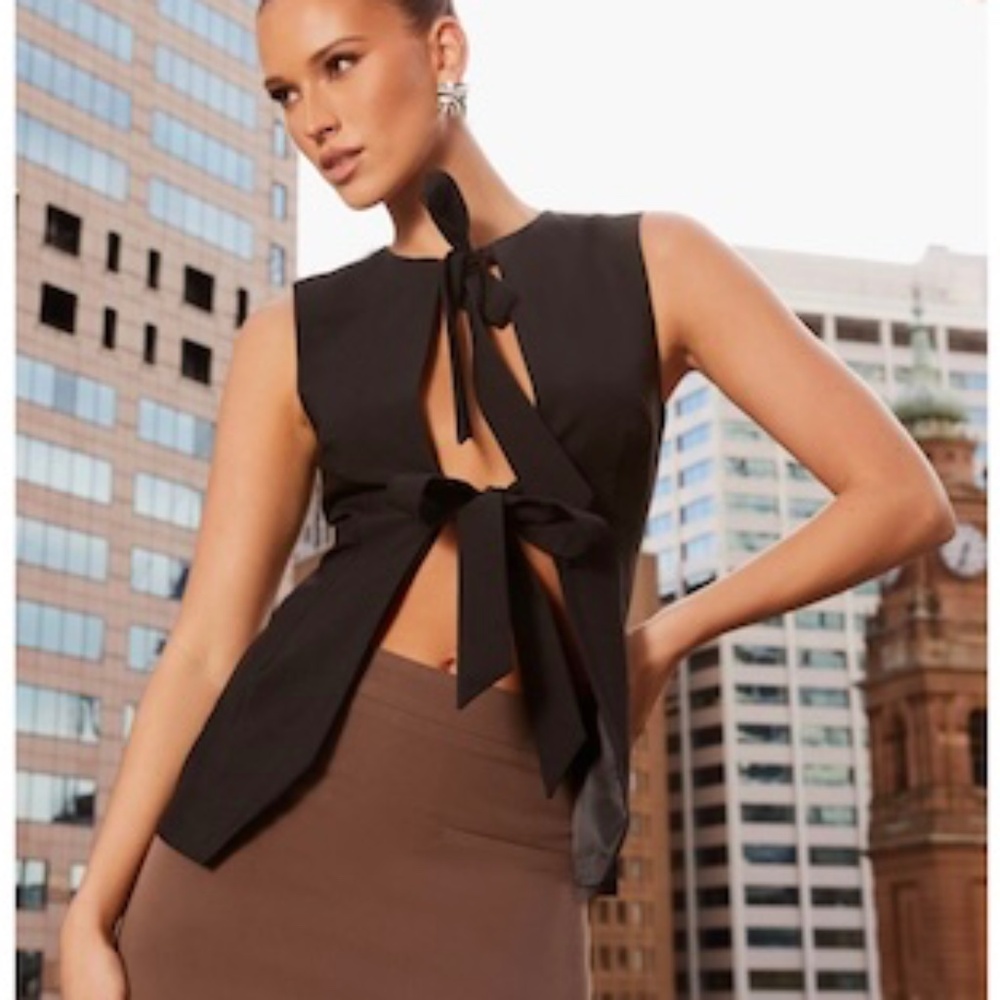 New w/out Tags Peppermayo Dottie Tie Top in Black Size: 6